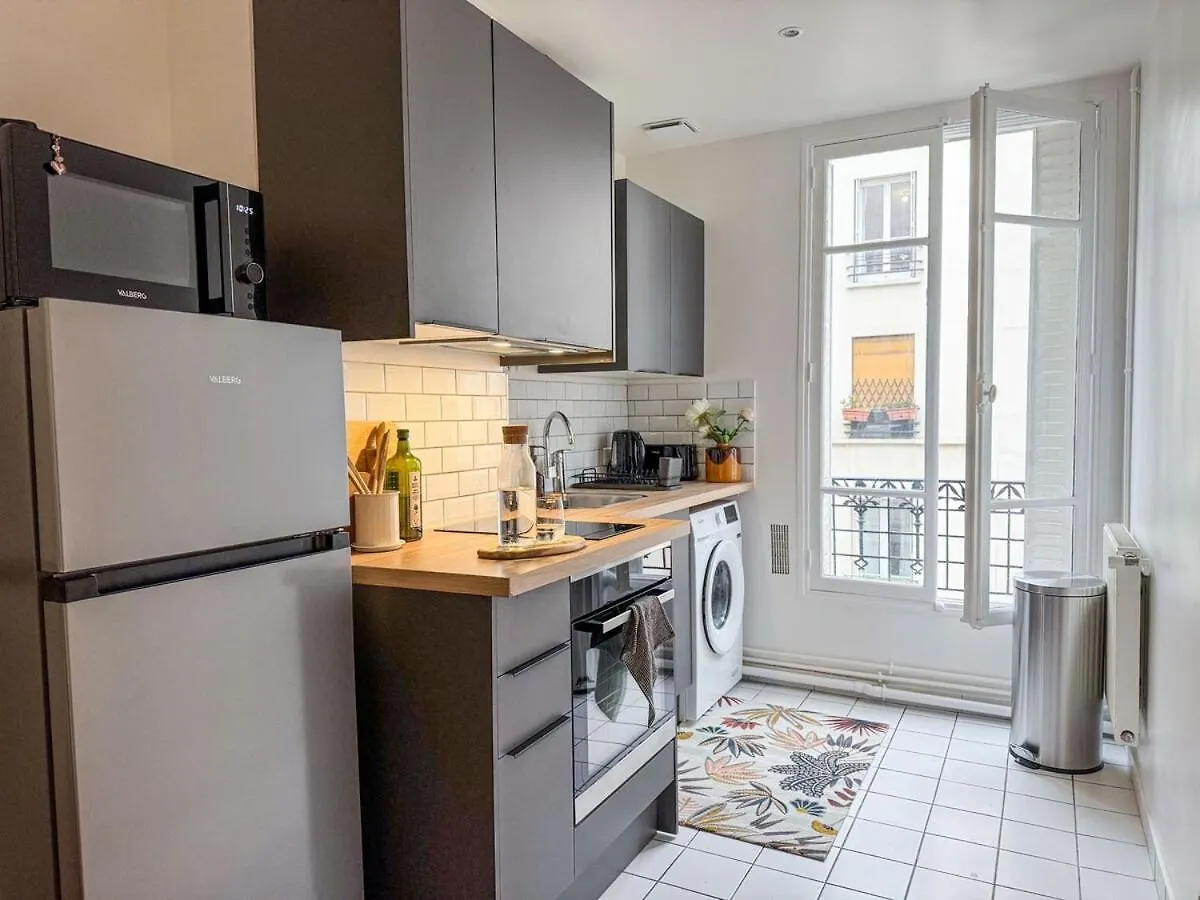 Parisien Elegant & Calme Apartment 0*, Paris